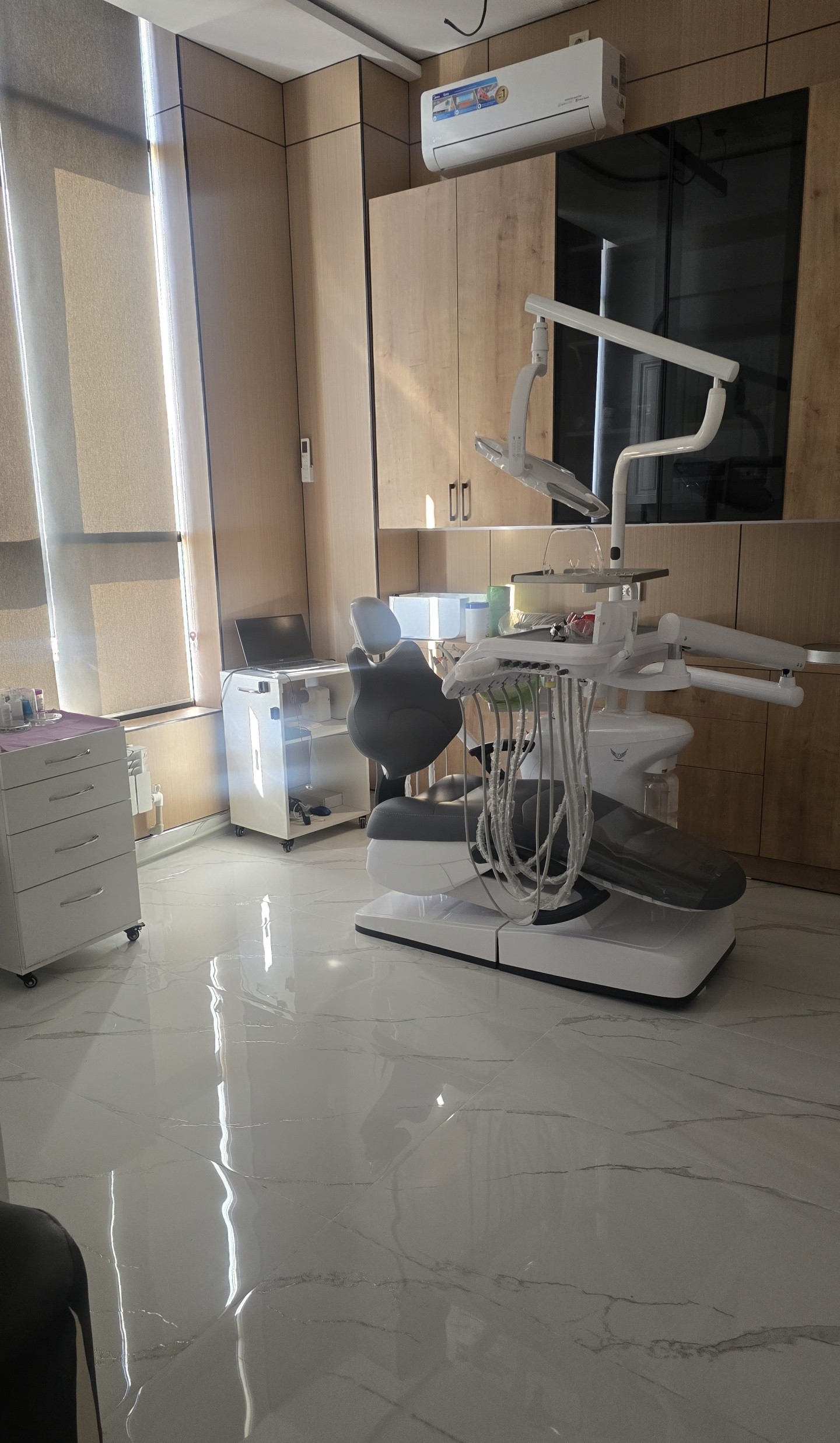 Aura Dent