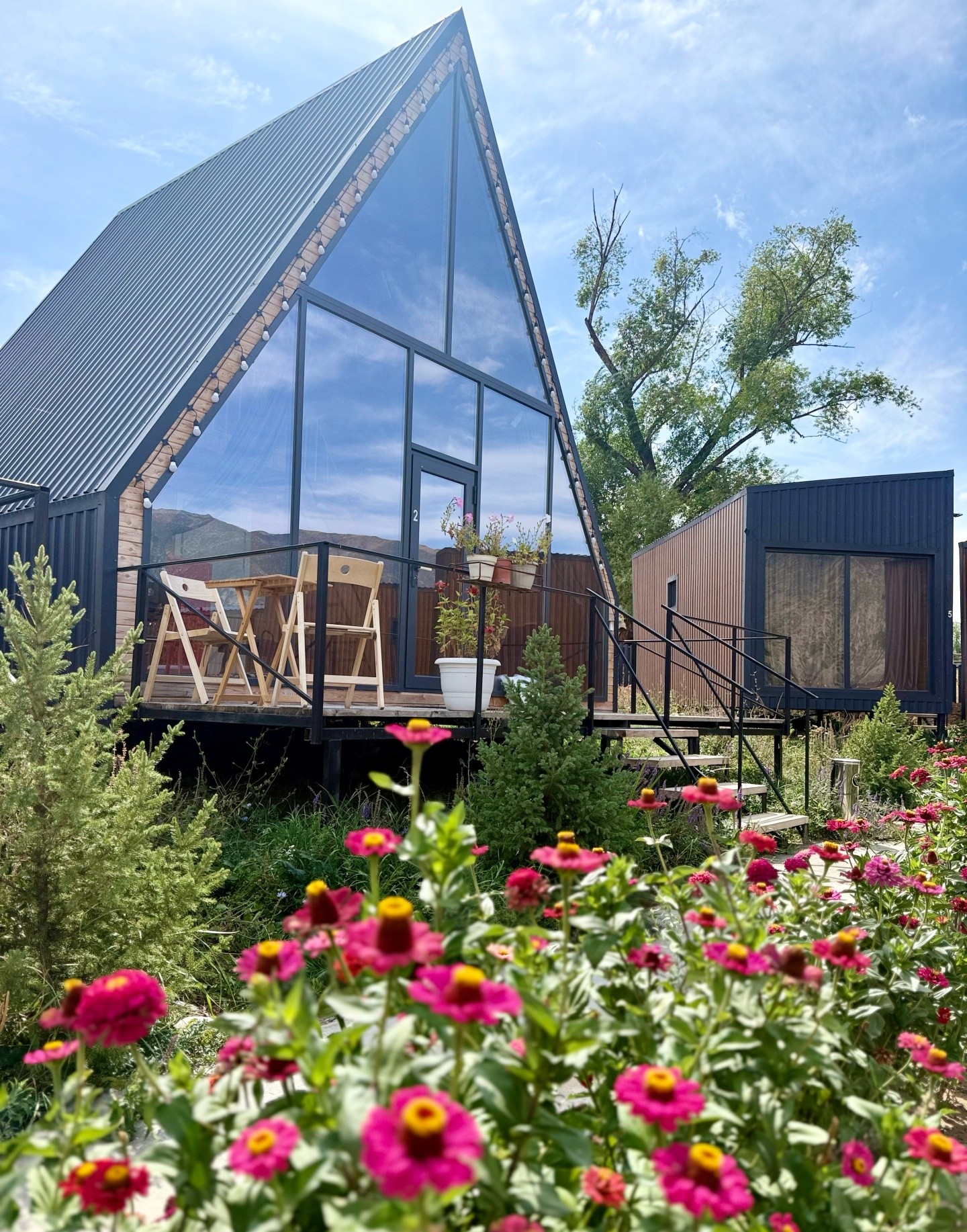 Jabalake Resort