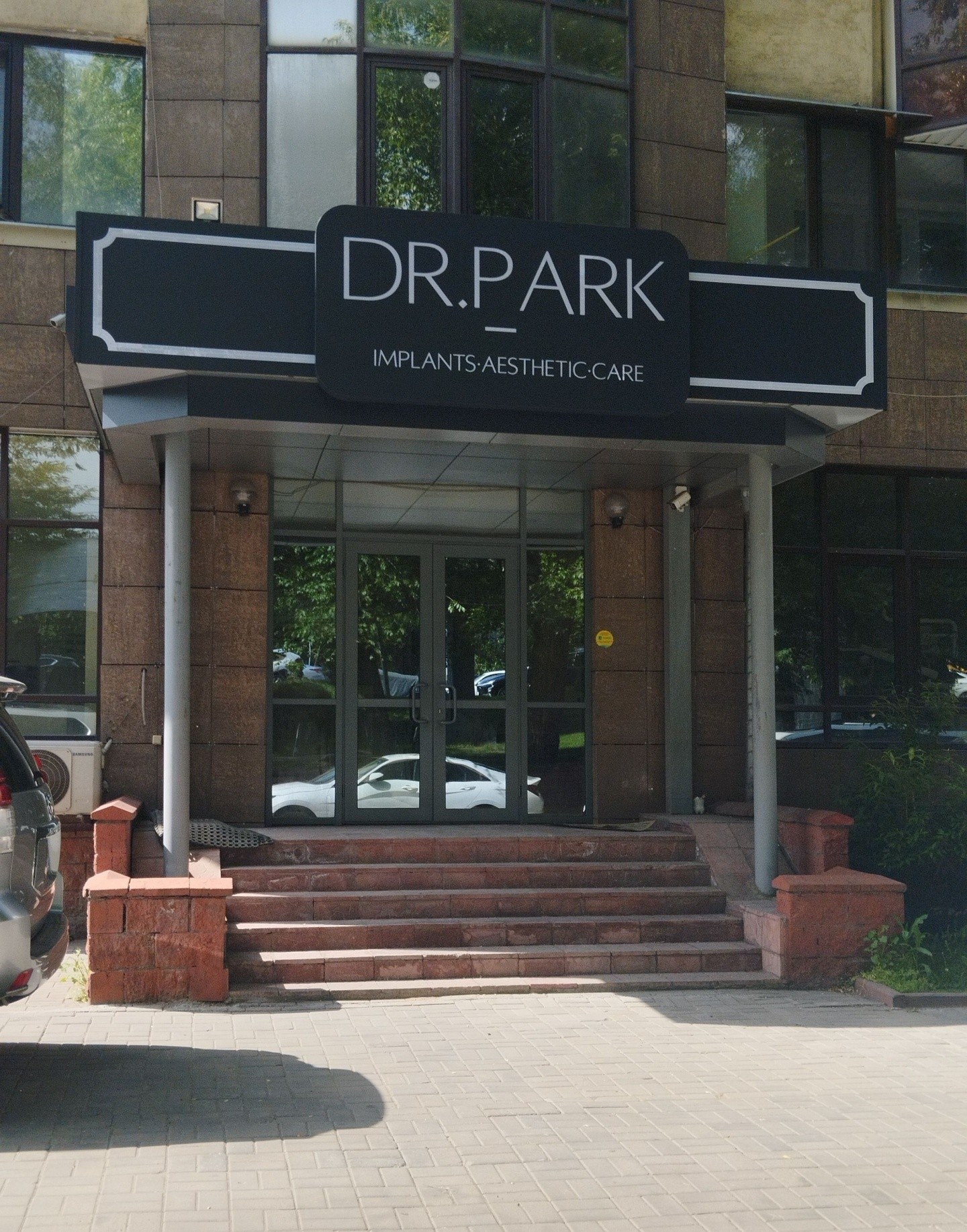 Dr. Park