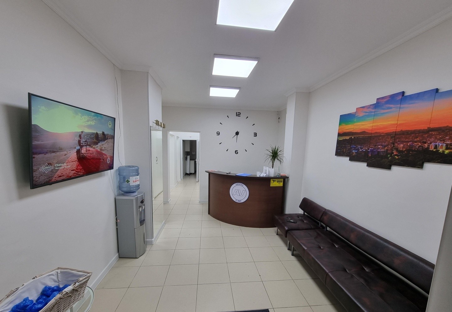 AV Dental Clinic