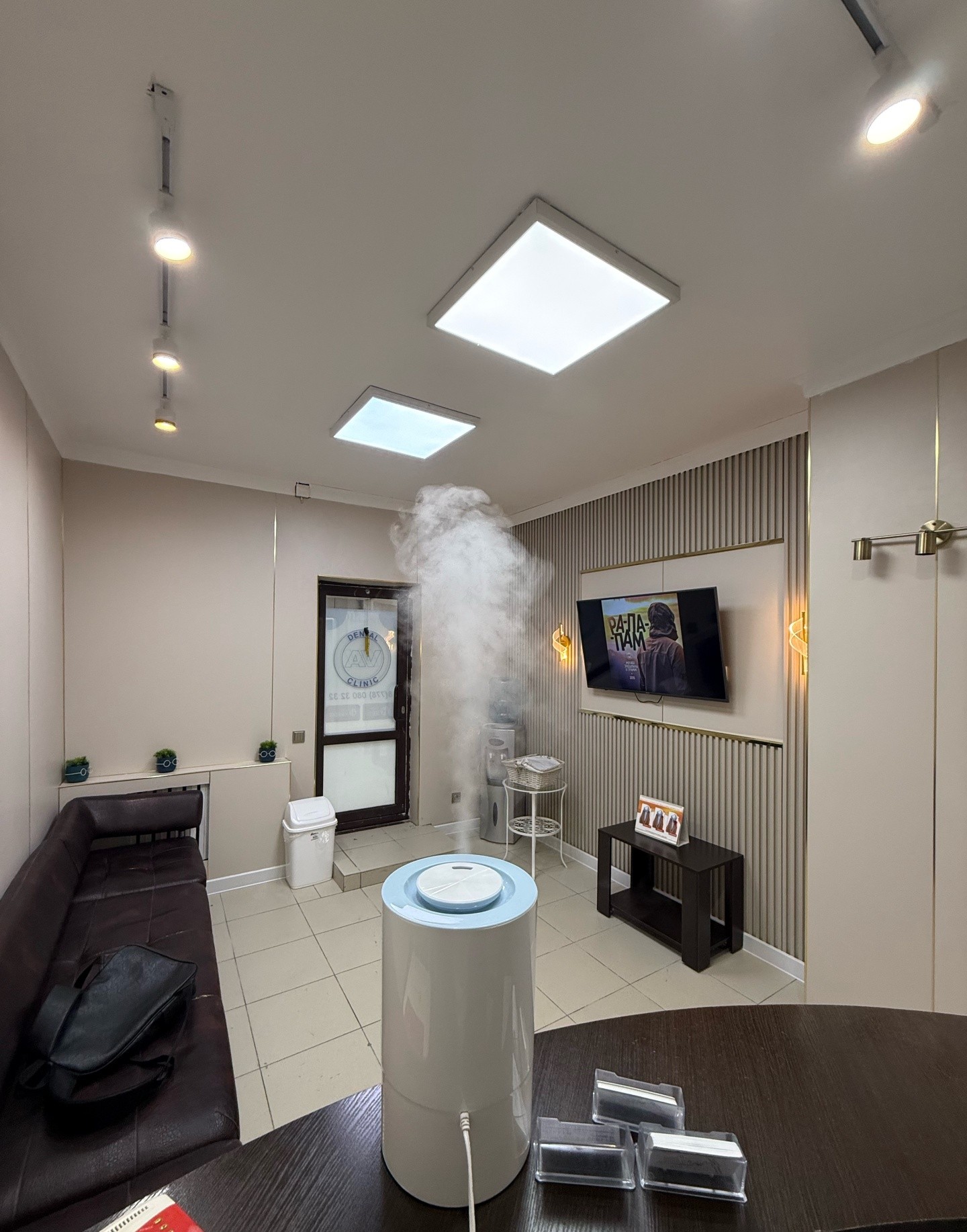 AV Dental Clinic