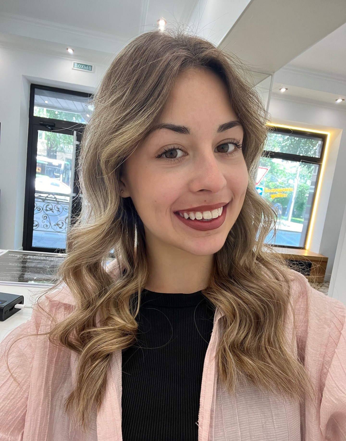 32 whitening room