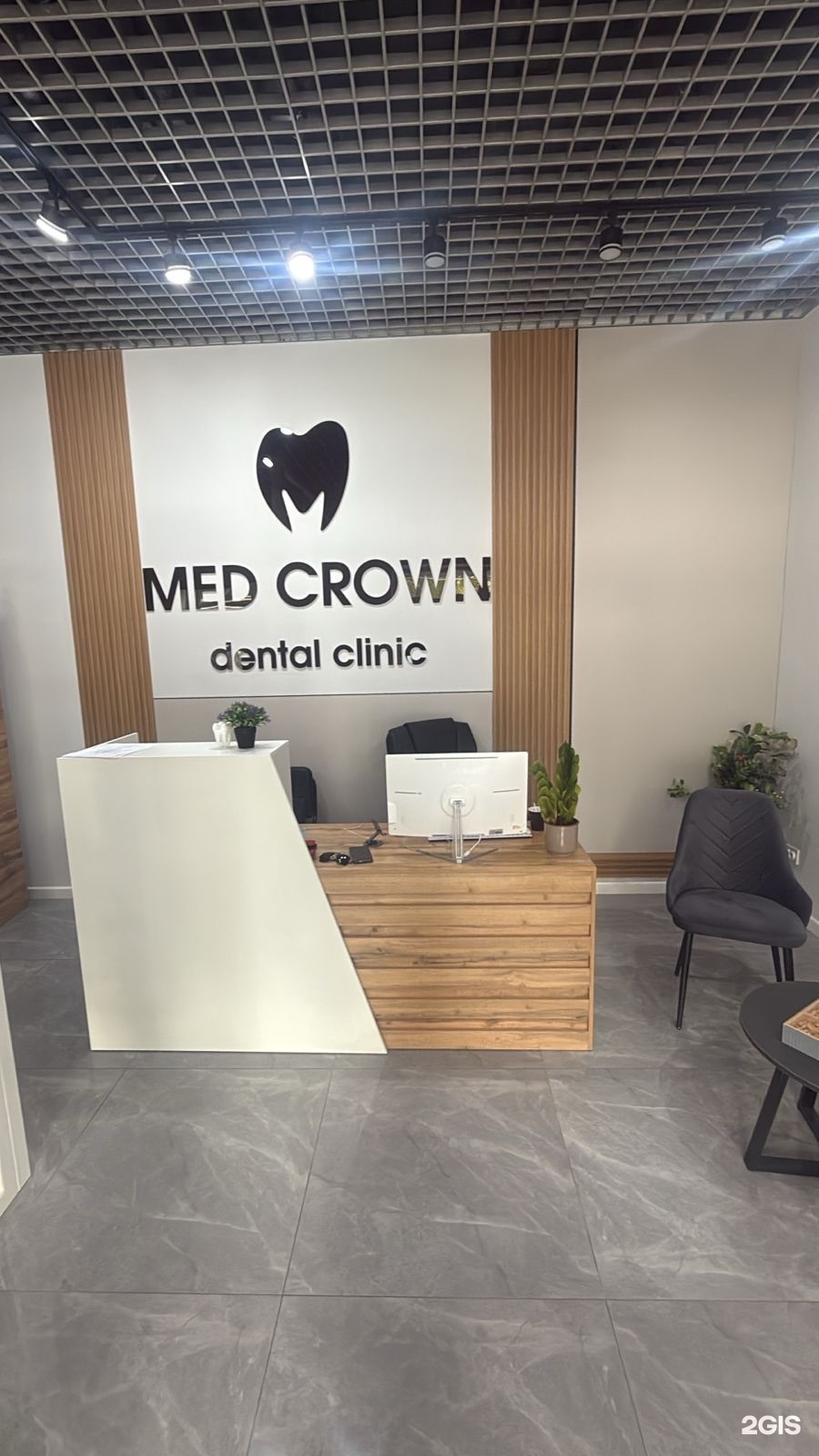 Med Crown Dental Clinic