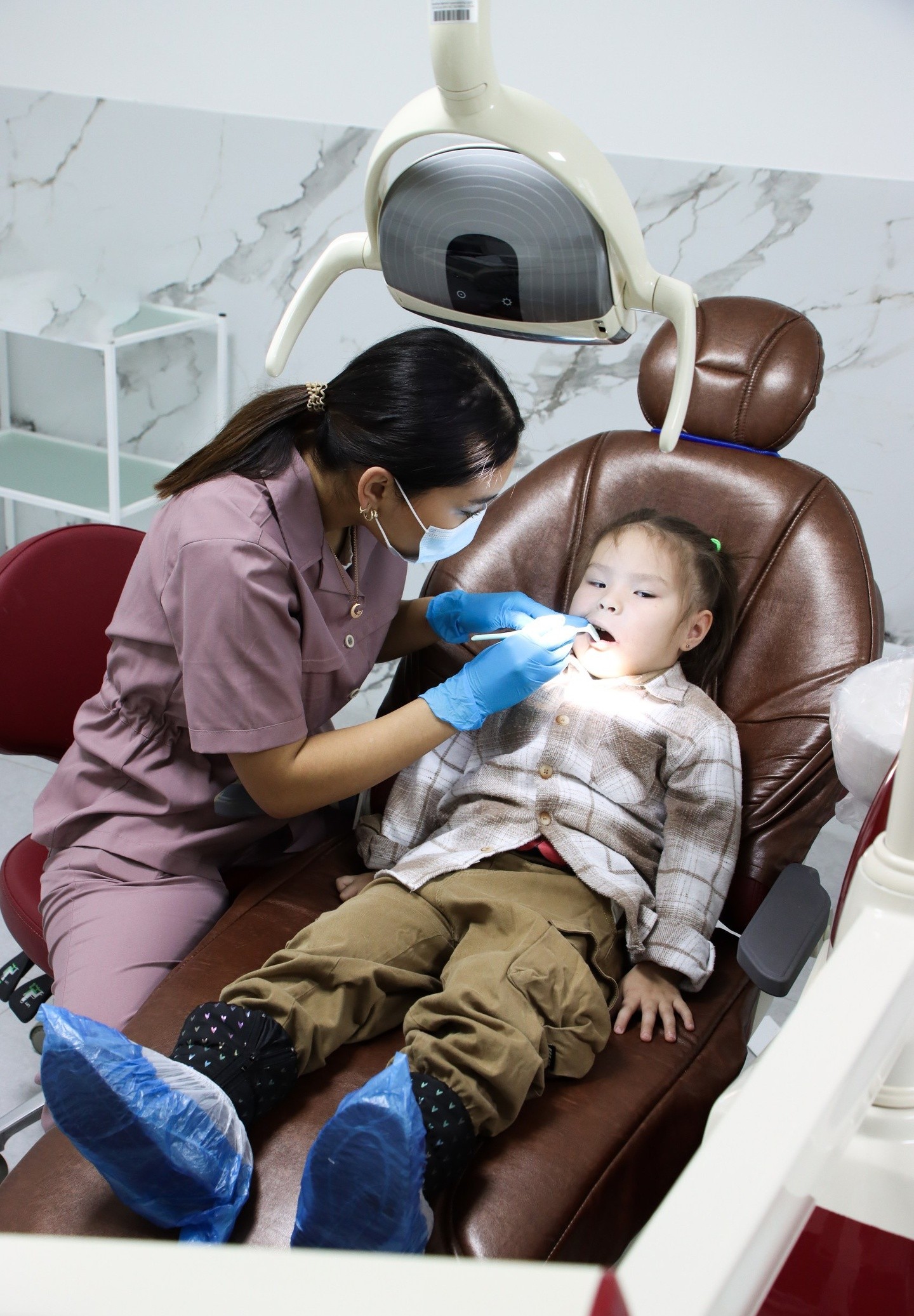 Көмек clinic